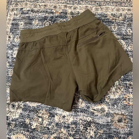 Women's North Face Aphrodite Short - Picture 9 of 9